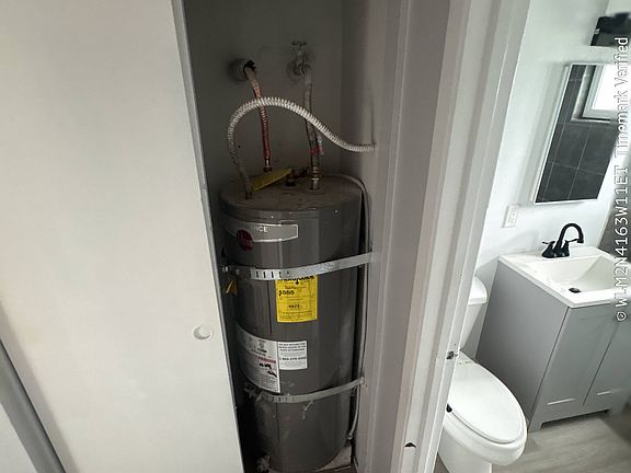 3rd image of 5778 Corwin Ln APT D