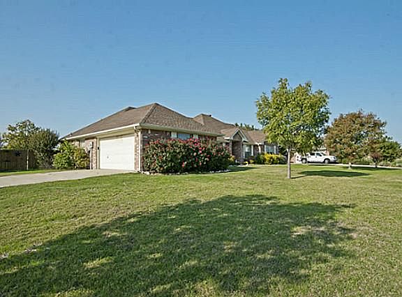 2nd image of 304 Grant Dr