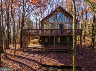 35 Wood St, Lake Harmony, PA 18624