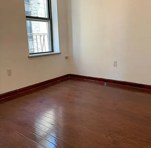 112 Mulberry St #14 — Photo 1
