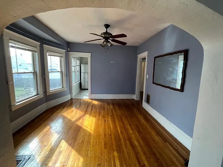 1304 W 114th St #2 — Photo 2