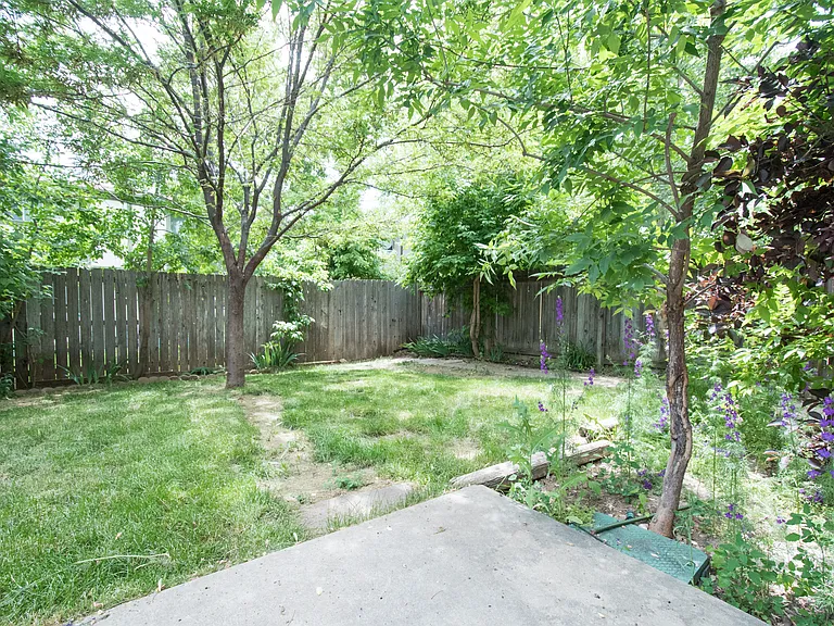 1720 Azalea Ct #4 — Photo 13