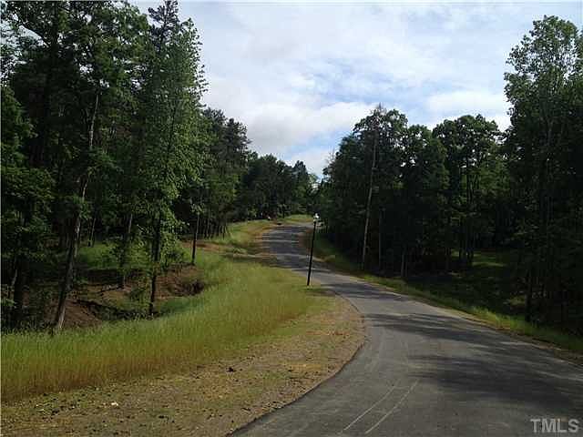 2nd image of 9 Estate Rd