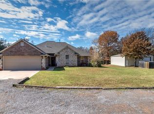 900301 S Oak Hill Dr, Chandler, OK 74834