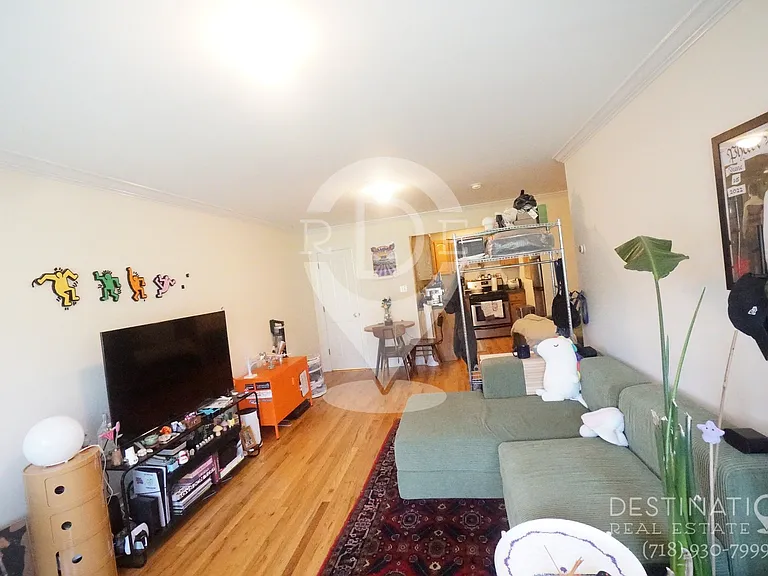 306 21st St #3 — Photo 3