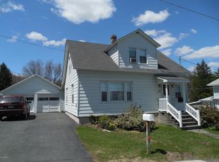 119 Center St, Waymart, PA 18472