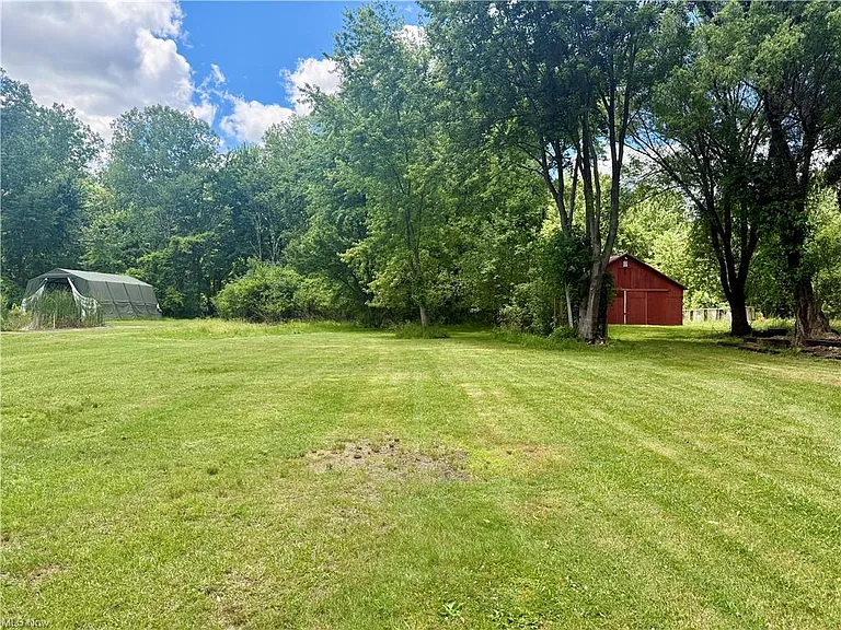 6950 Columbia Rd — Photo 19