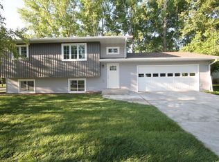 2500 S 19th St, Grand Forks, ND 58201