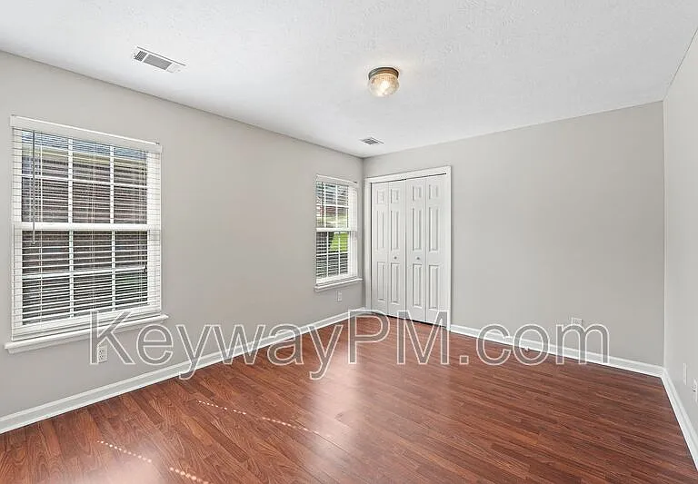 845 Prairie Ln — Photo 19