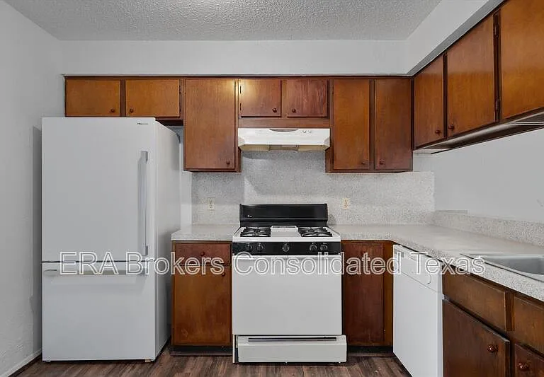 5304 Indio Cir — Photo 11