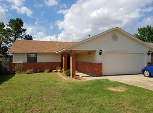 927 W Ridgehaven Way, Mustang, OK 73064