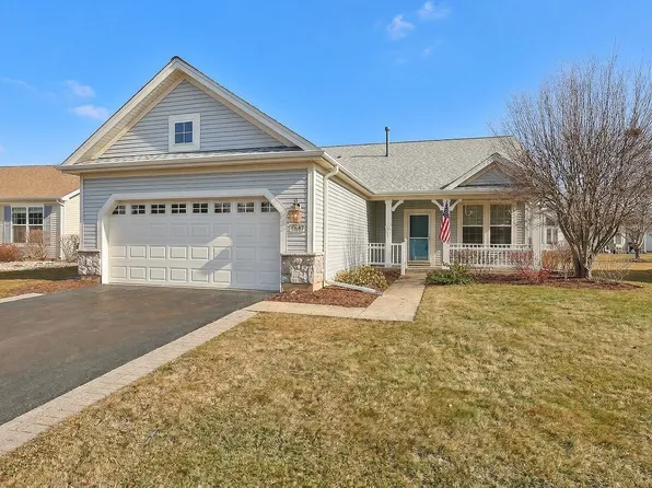 11687 Stonewater Xing, Huntley, IL 60142