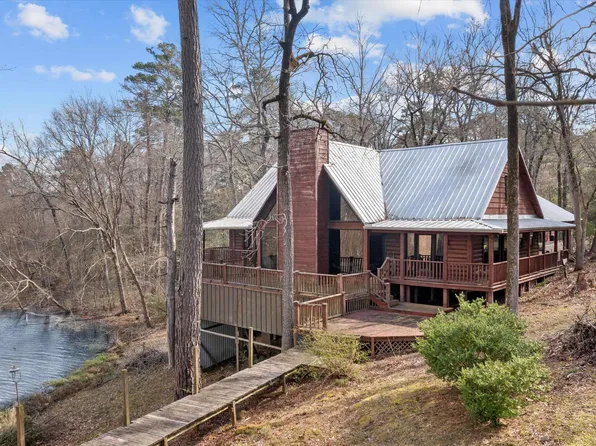 759 Springcreek Dr, Crockett, TX 75835