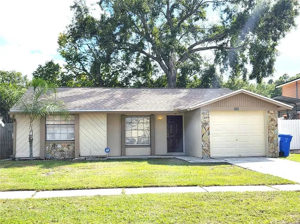 2806 Burr Oak Dr, Tampa, FL 33618