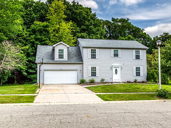 3rd image of 5746 Cartago Dr