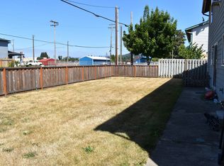 2020 S 7th St APT C, Lebanon, OR 97355