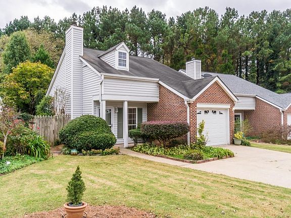 3rd image of 1919 Brittania Cir