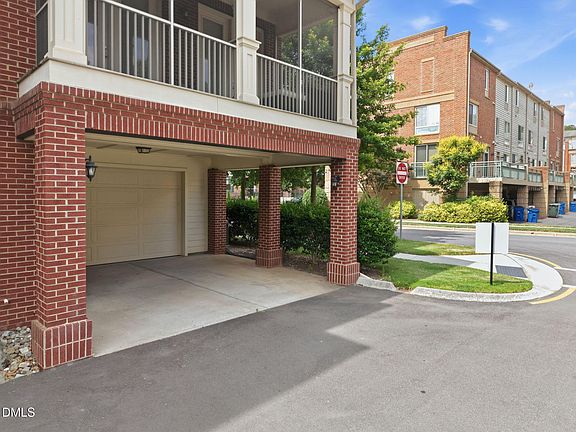 5th image of 2430 Campus Shore Dr Unit 104