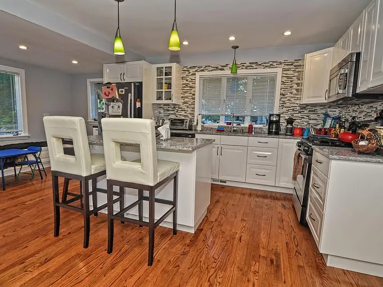 86 Fowler Ave — Photo 23