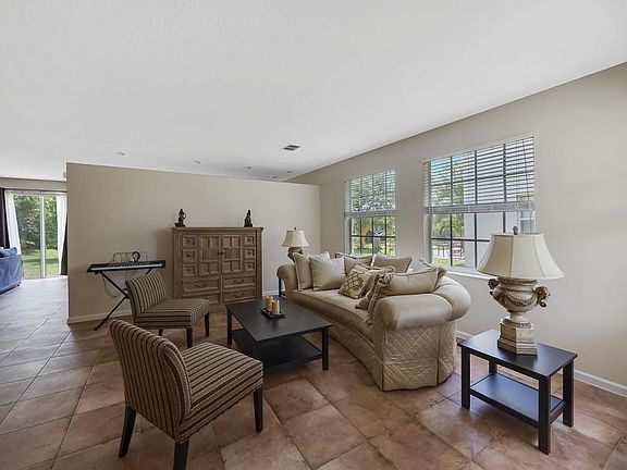 2nd image of 11802 SW Bennington Cir