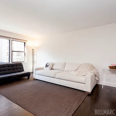 Sold by Bellmarc Realty | media 1