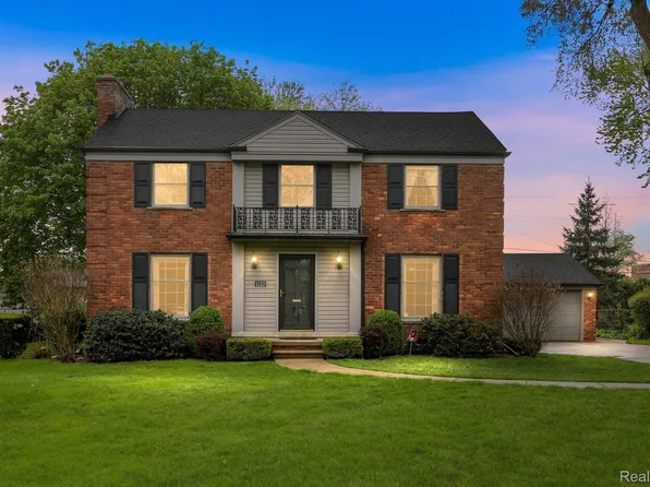 1133 Balfour St, Grosse Pointe Park, MI 48230