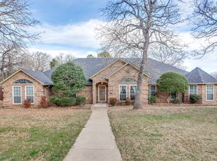 4465 Northern Dancer Dr, Burleson, TX 76028