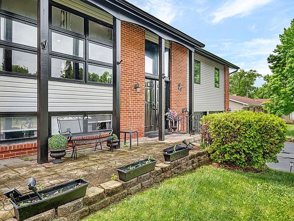 3rd image of 551 Falcon Ridge Way