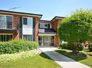 1118 N Dale Ave APT 2G, Arlington Heights, IL