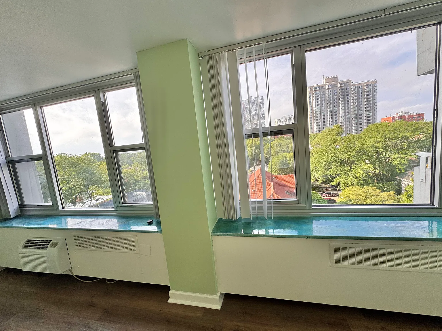 Studio, 550 sqft, $1,850 — Photo 3
