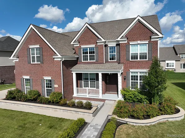 2441 Blackwood Rd, Canton, MI 48188