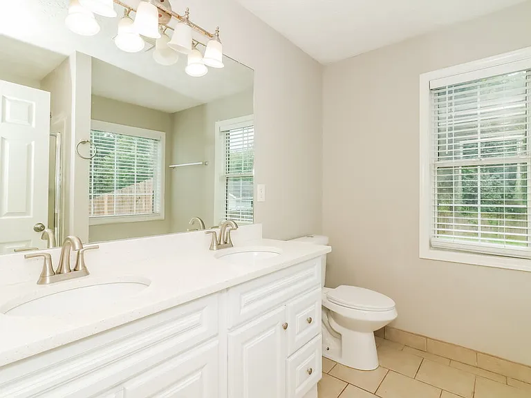 88 Ann Cir SE — Photo 11