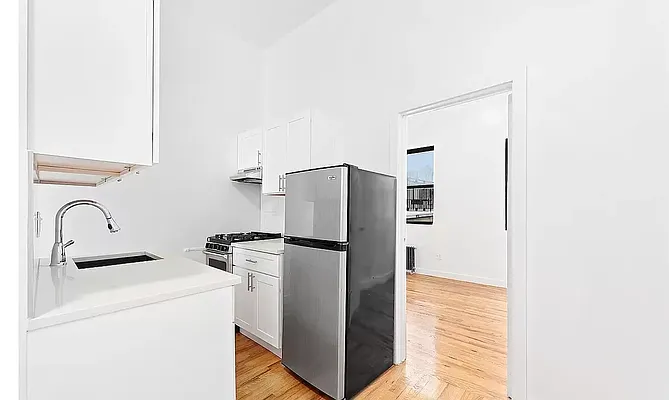 Rented by REAL New York | media 6