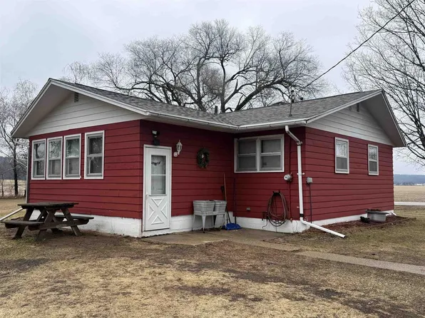 33782 HWY 130, Lone Rock, WI 53556