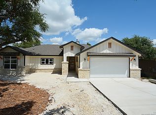 1513 Redwood Rd, Fischer, TX 78623