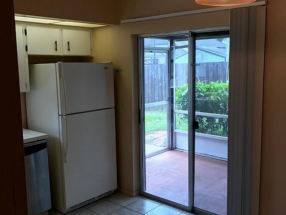 3rd image of 11540 Benbow Ct