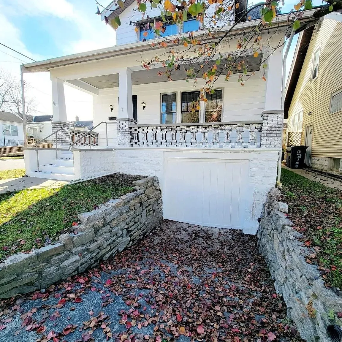 3 bed, 1.0 bath, 1450 sqft, $1,697 — Photo 2