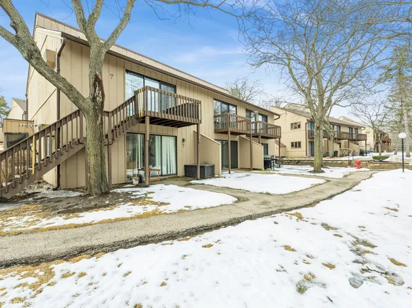 7-20 Saint Thomas Colony, Fox Lake, IL 60020