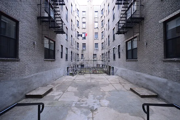 Rented by Sam Tabak | media 57