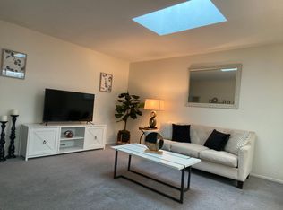 211 Detroit Ave #B, Huntington Beach, CA 92648