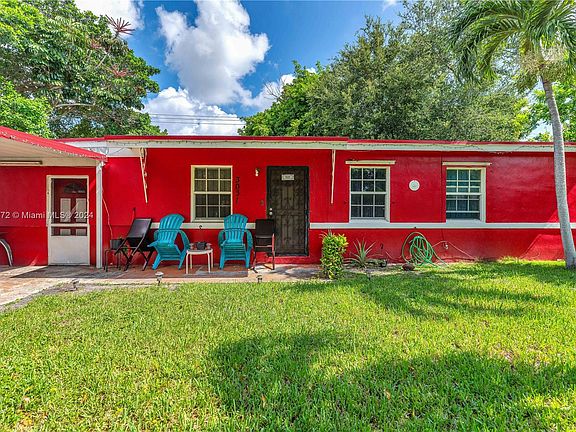 3rd image of 3031 NW 163rd St