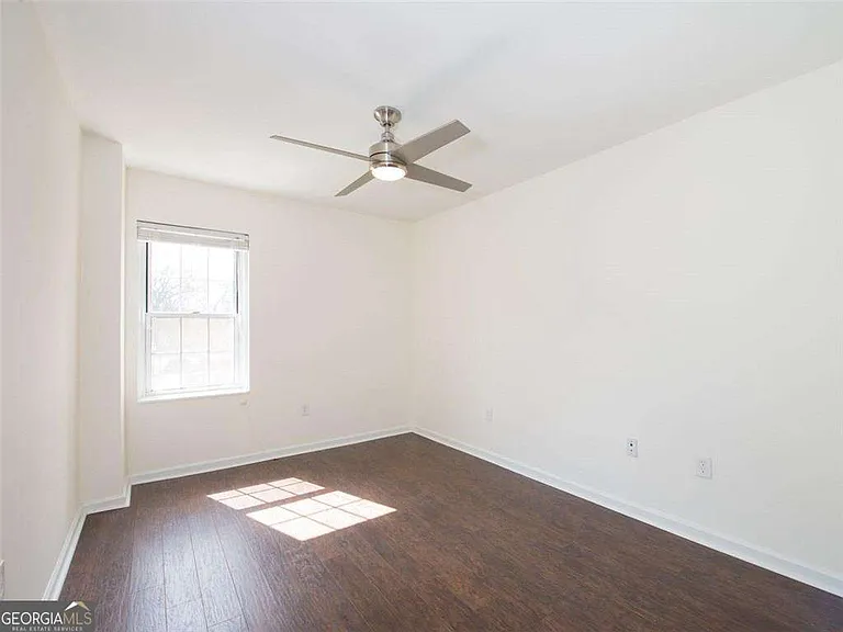 199 14th St NE #205 — Photo 10