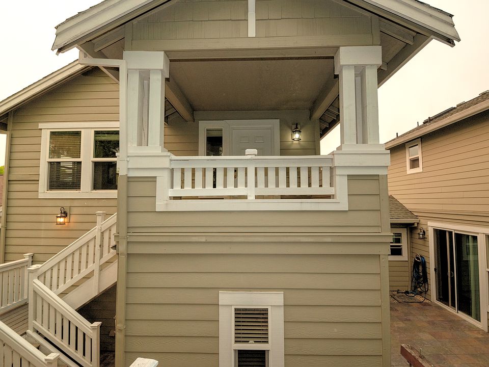 The Corner Carriage House