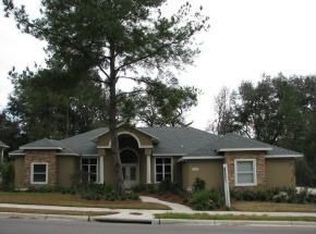 11989 SW 3rd Ln, Gainesville, FL 32607