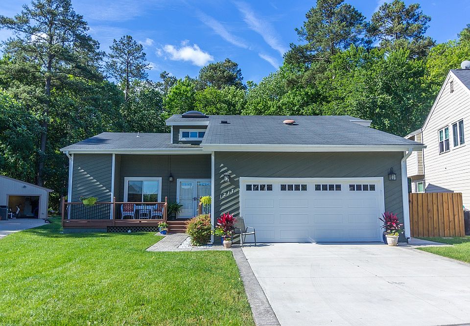 1st image of 1217 Birdneck Lake Dr