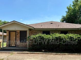 621 Race St APT 4, Crowley, TX 76036