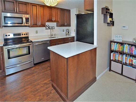 2nd image of 308 Allison Dr
