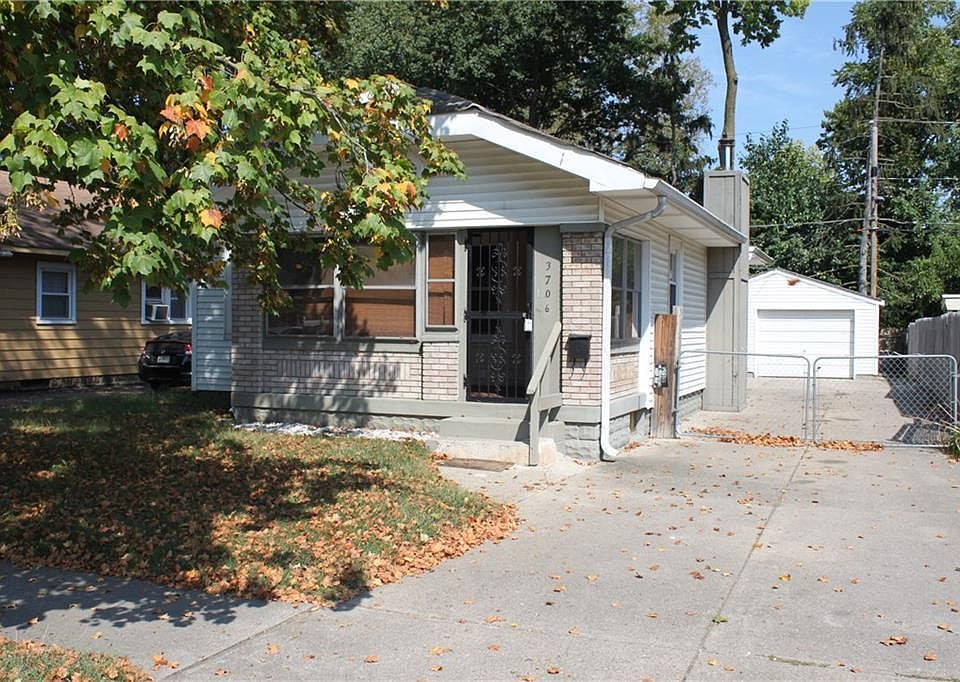 1st image of 3706 Creston Dr
