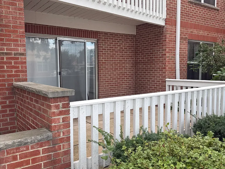 4750 N Elston Ave #102 — Photo 1