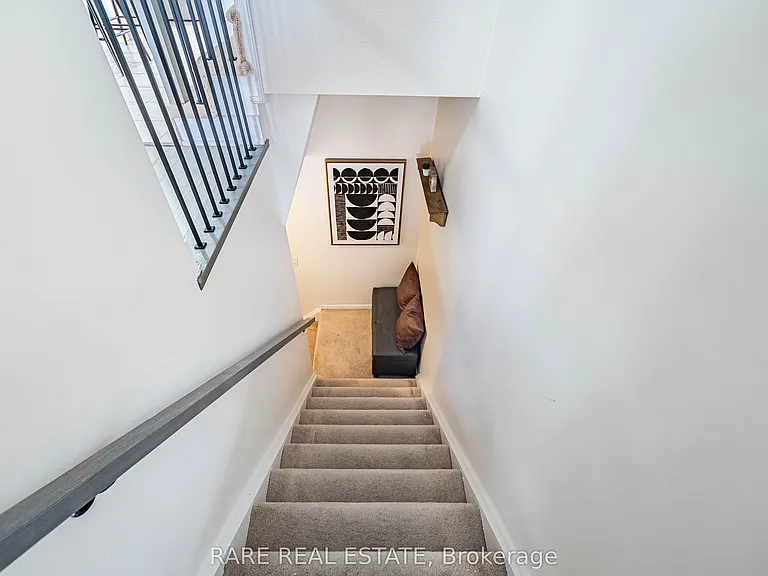60 Fairwood Cir #28 — Photo 40